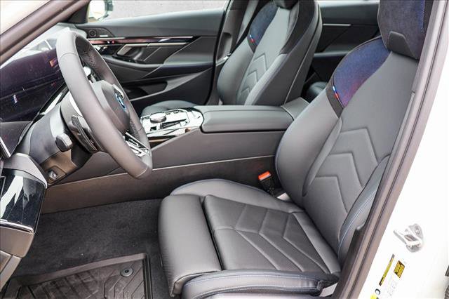 New 2026 BMW i5 eDrive40 image 12