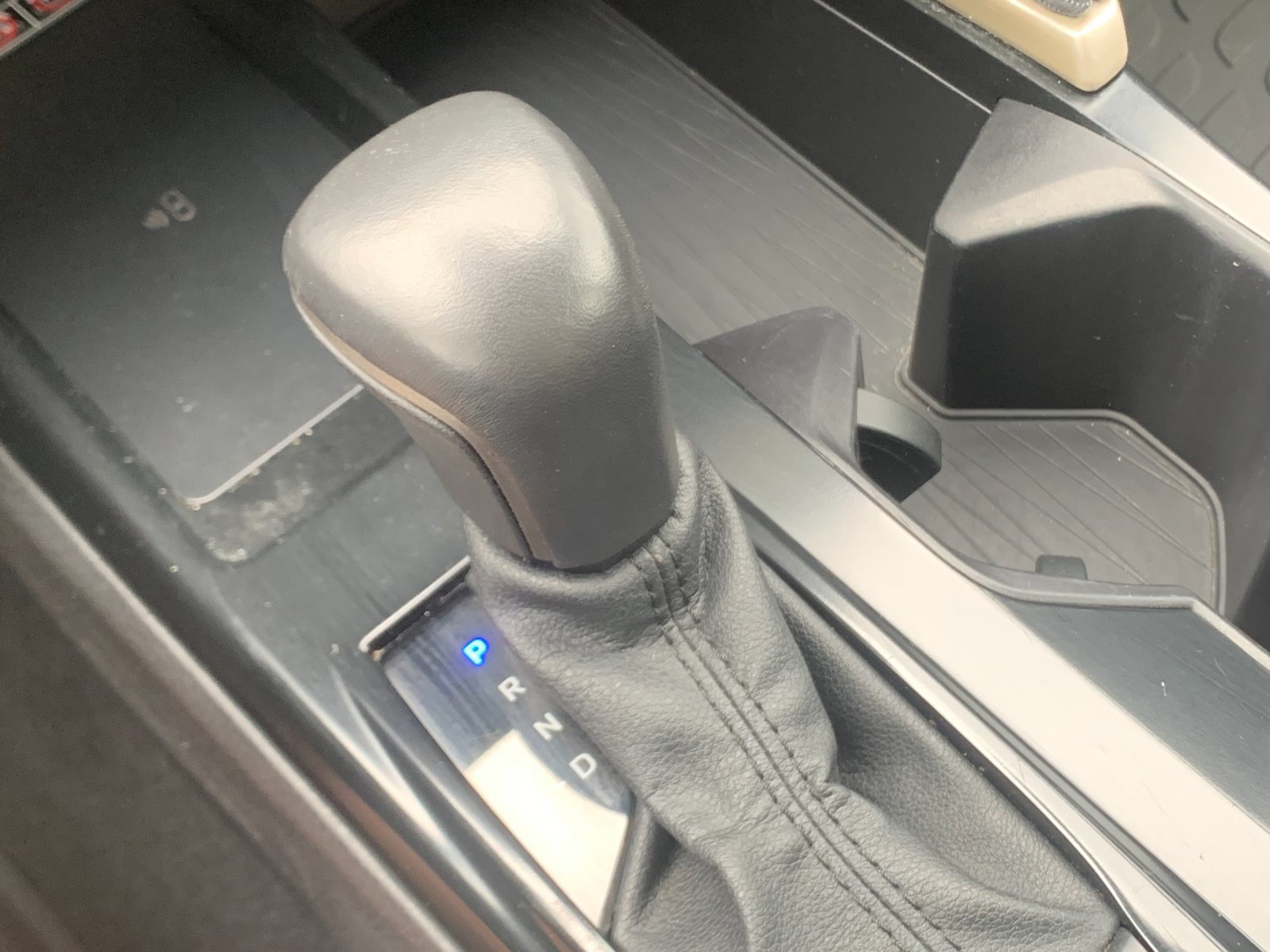 Used 2025 Toyota Camry SE FWD image 25