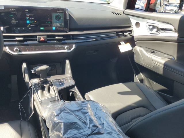 Certified 2026 Kia Sportage SX FWD image 11
