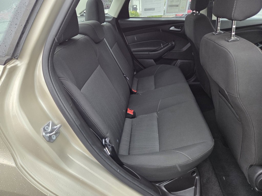 Used 2018 Ford Focus SE image 17