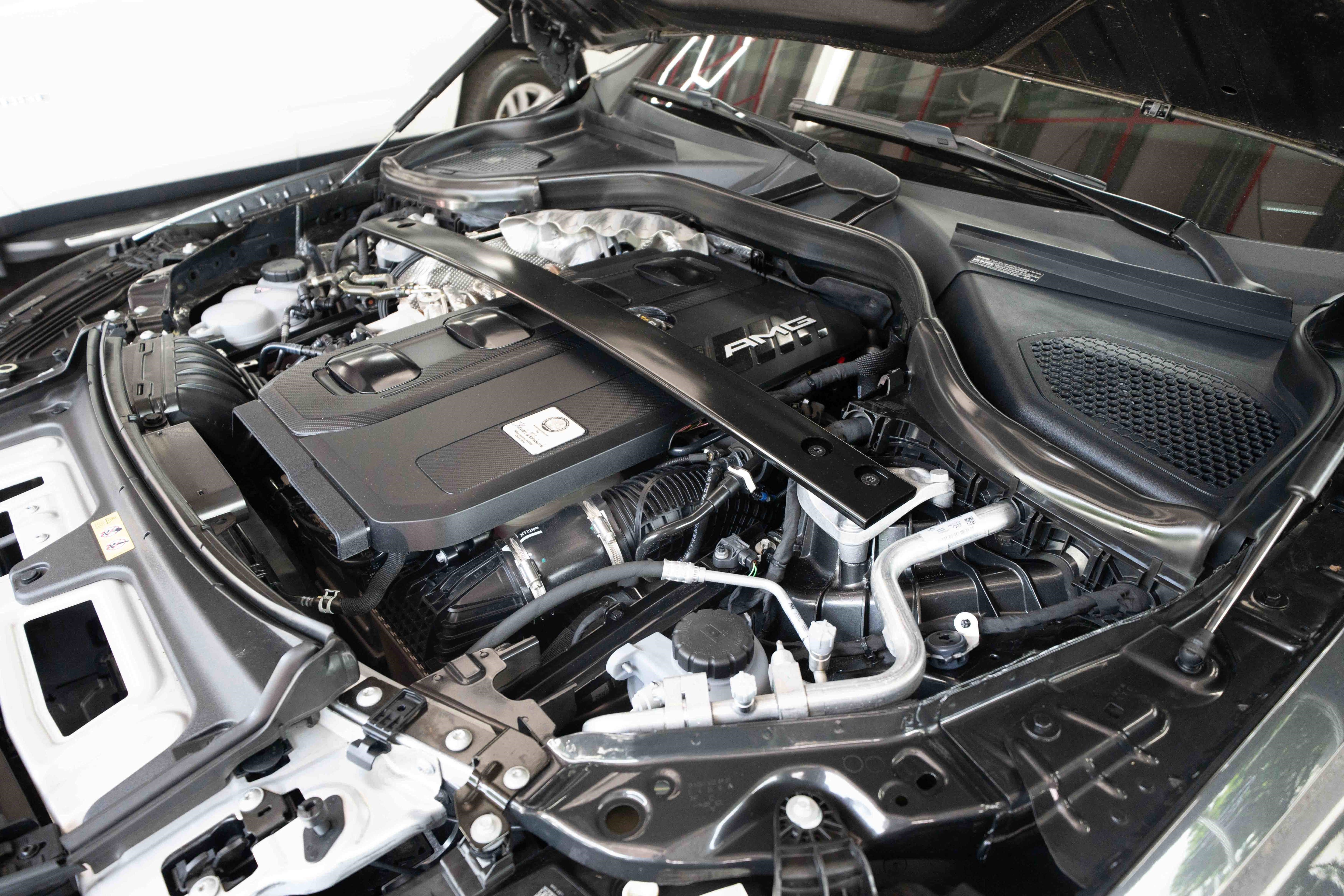 Used 2025 Mercedes-Benz GLC 43 AMG 4MATIC image 34
