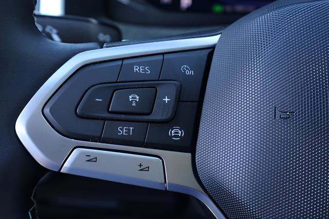 Certified 2023 Volkswagen Atlas SE w/ Panoramic Sunroof Package FWD image 24