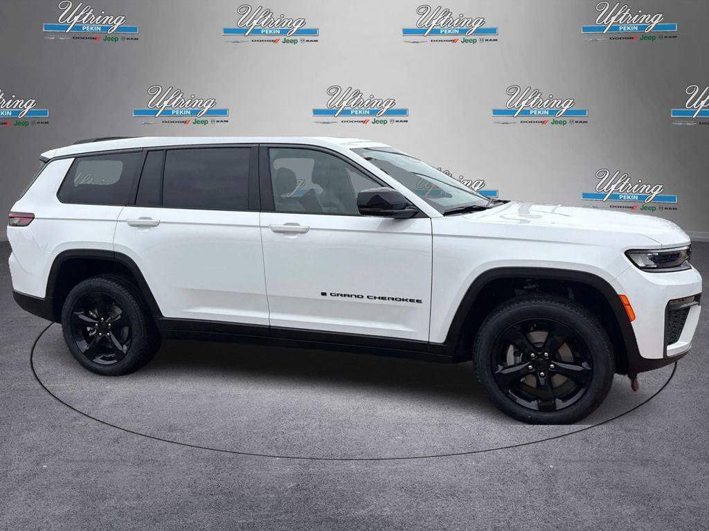 New 2026 Jeep Grand Cherokee L Limited w/ Limited Altitude Package AWD/4WD image 2