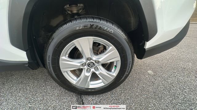 Used 2020 Toyota RAV4 XLE w/ Convenience Package image 19