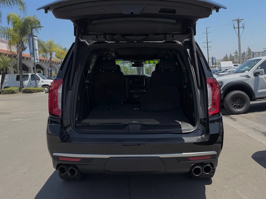 Used 2024 GMC Yukon Denali AWD/4WD image 12