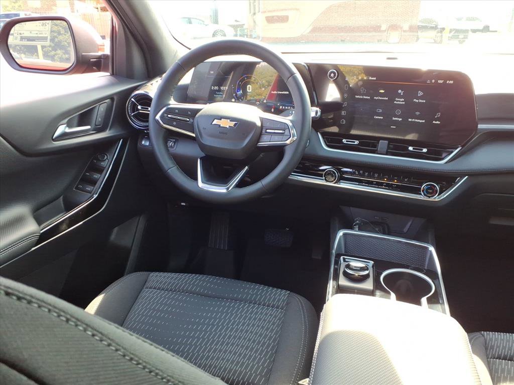 New 2026 Chevrolet Equinox LT w/ Safety and Technology Package image 7