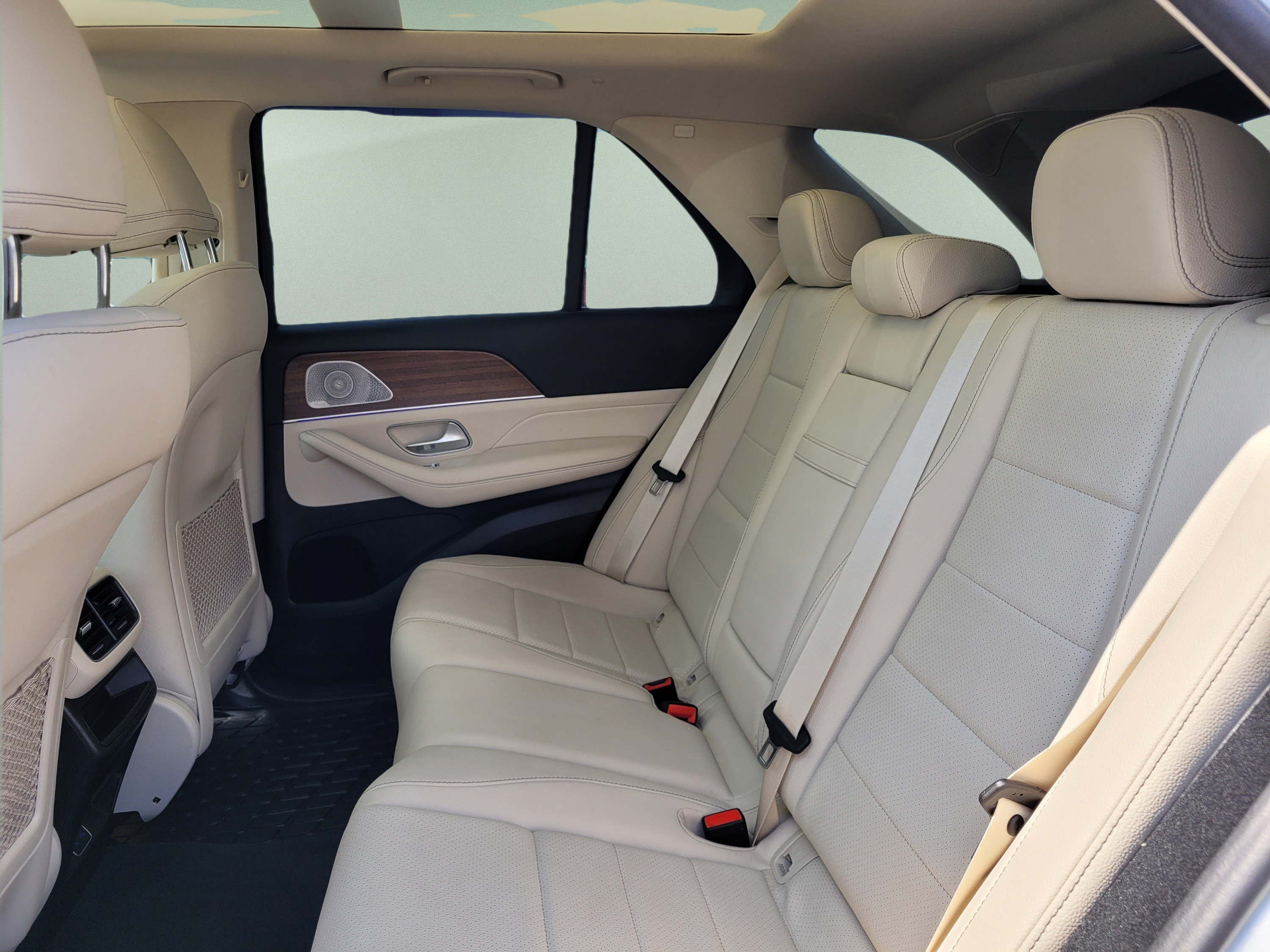 Used 2025 Mercedes-Benz GLE 350 4MATIC image 17