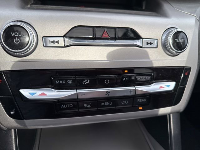 Certified 2022 Ford Explorer XLT w/ Equipment Group 202A AWD/4WD image 22