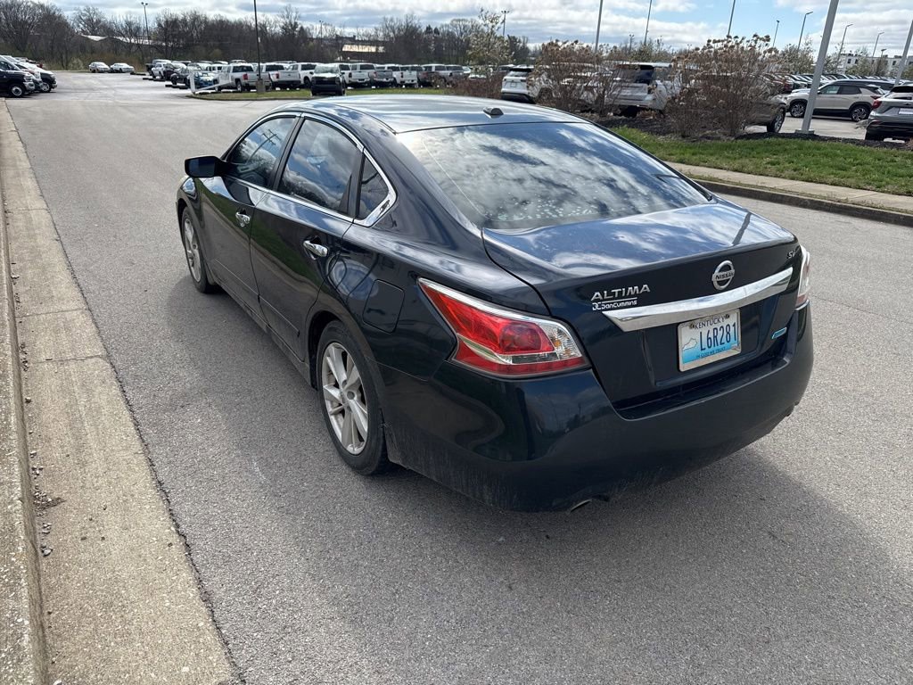 Used 2014 Nissan Altima 2.5 SV image 4