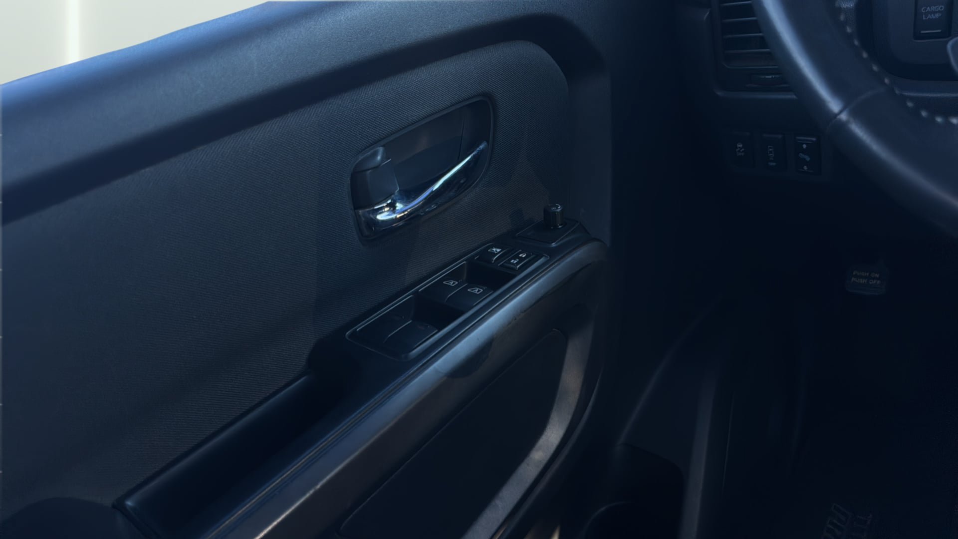 Used 2015 Nissan Titan PRO-4X AWD/4WD image 20