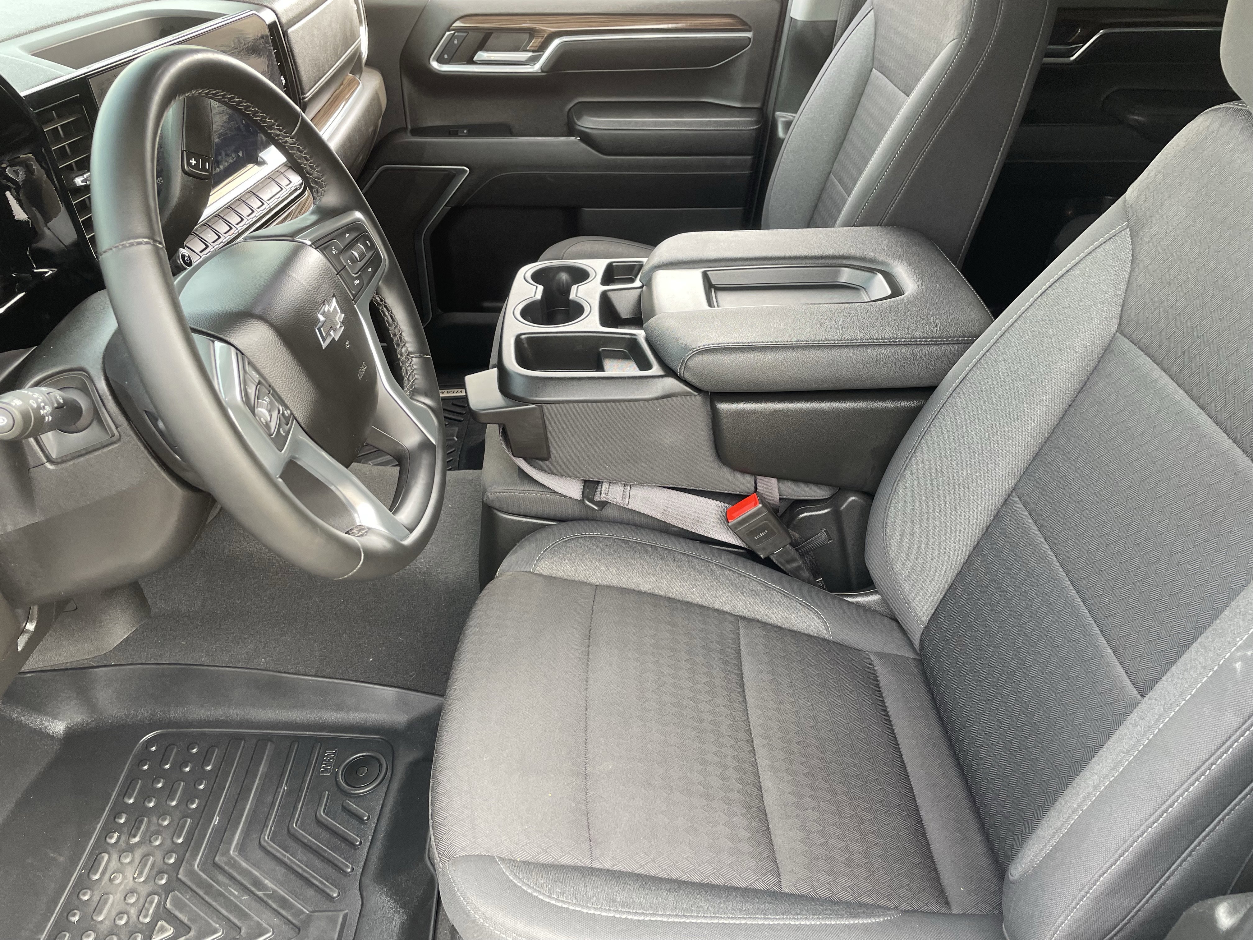 Used 2024 Chevrolet Silverado 1500 RST image 18