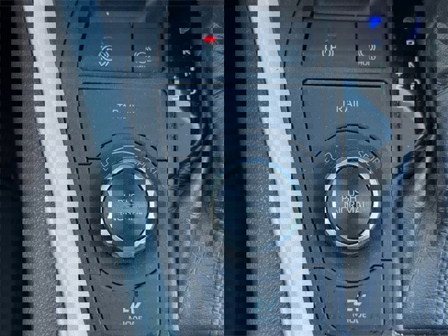 Used 2021 Toyota RAV4 XLE image 21