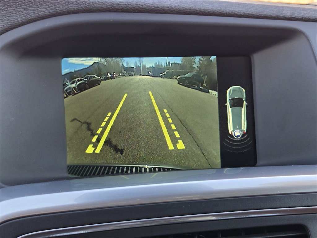 Used 2017 Volvo V60 T5 Cross Country Platinum image 18