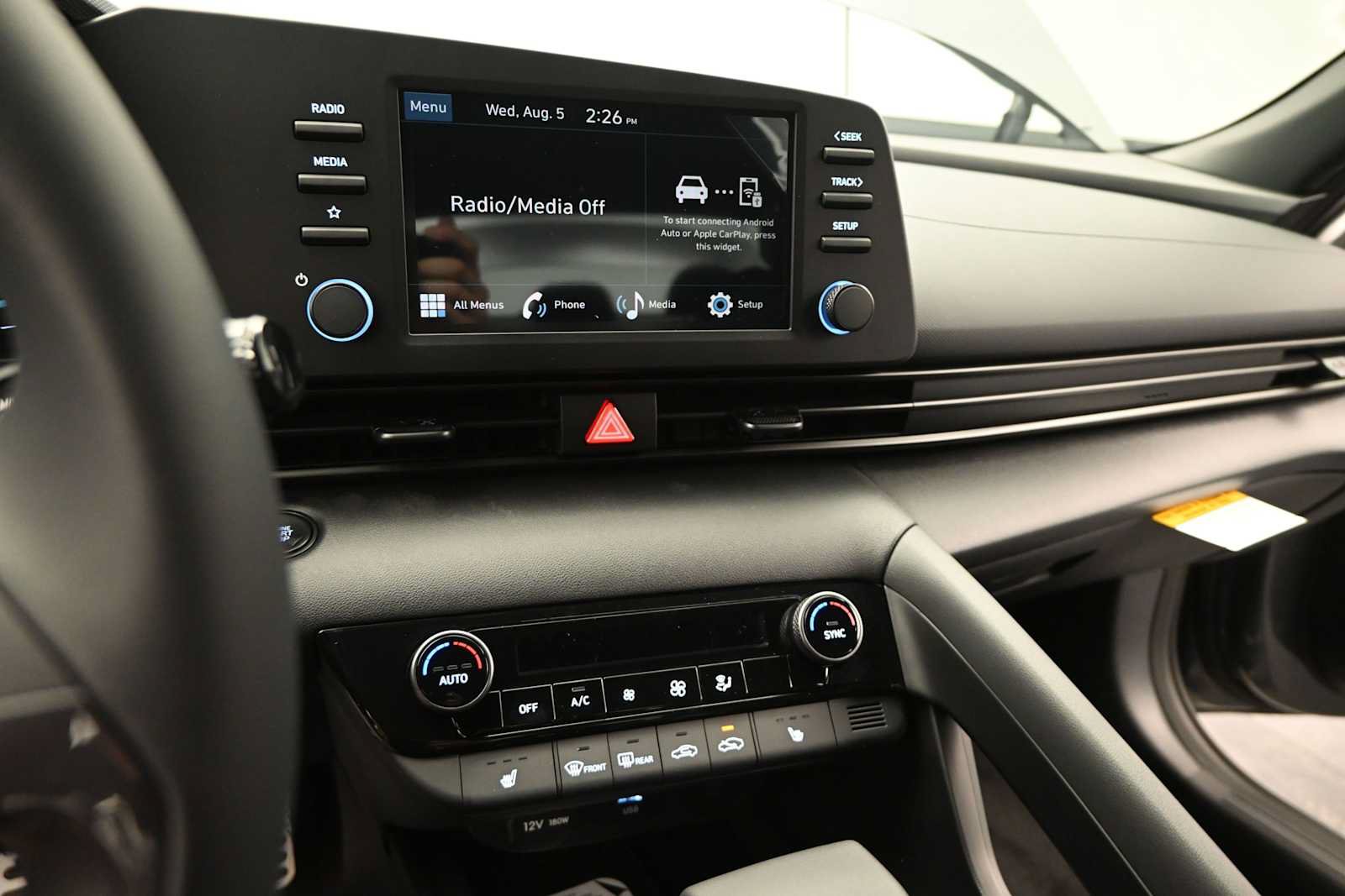 New 2026 Hyundai Elantra SEL Sport FWD image 19