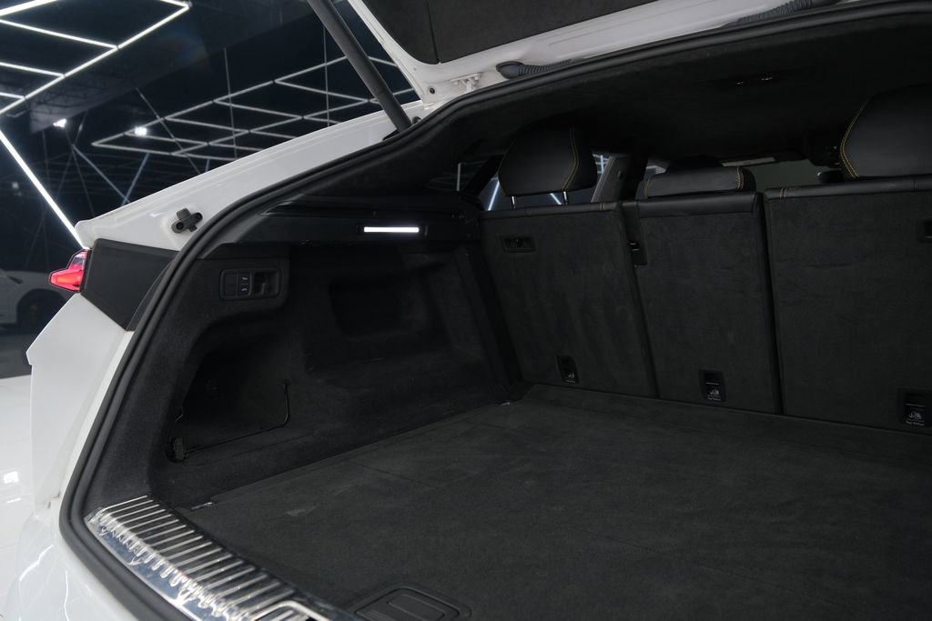 Used 2021 Lamborghini Urus image 35