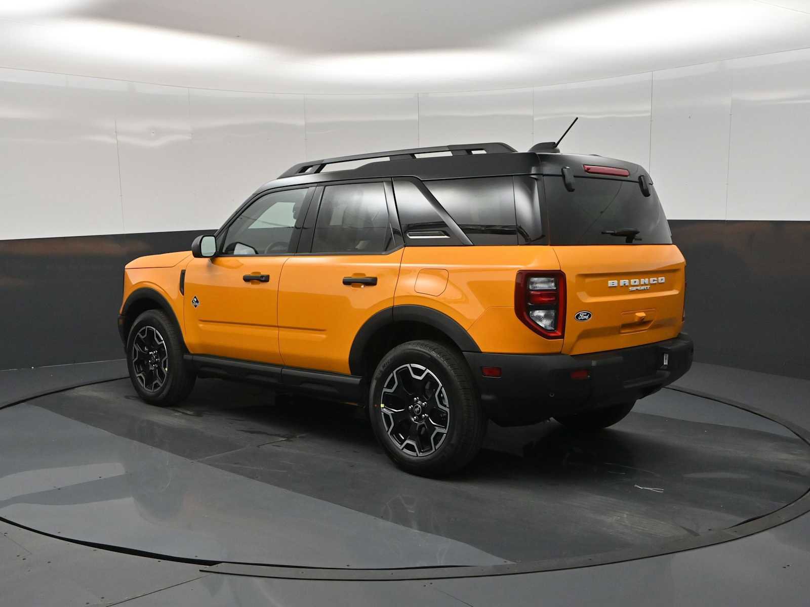 New 2026 Ford Bronco Sport Outer Banks image 6