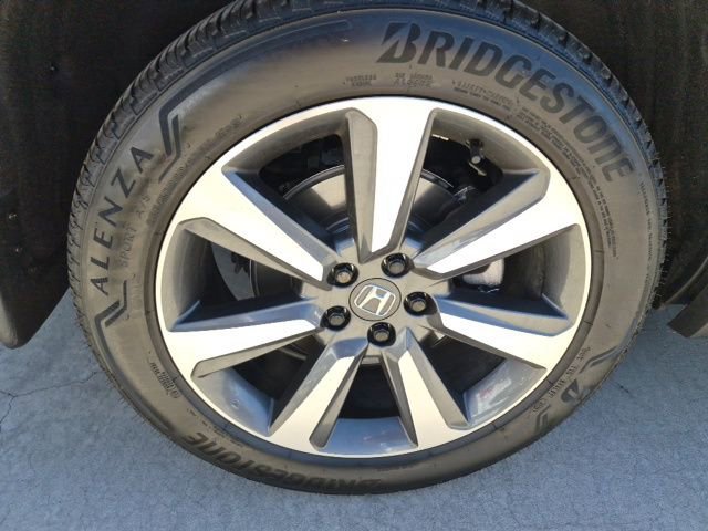 Certified 2024 Honda Pilot Elite image 3