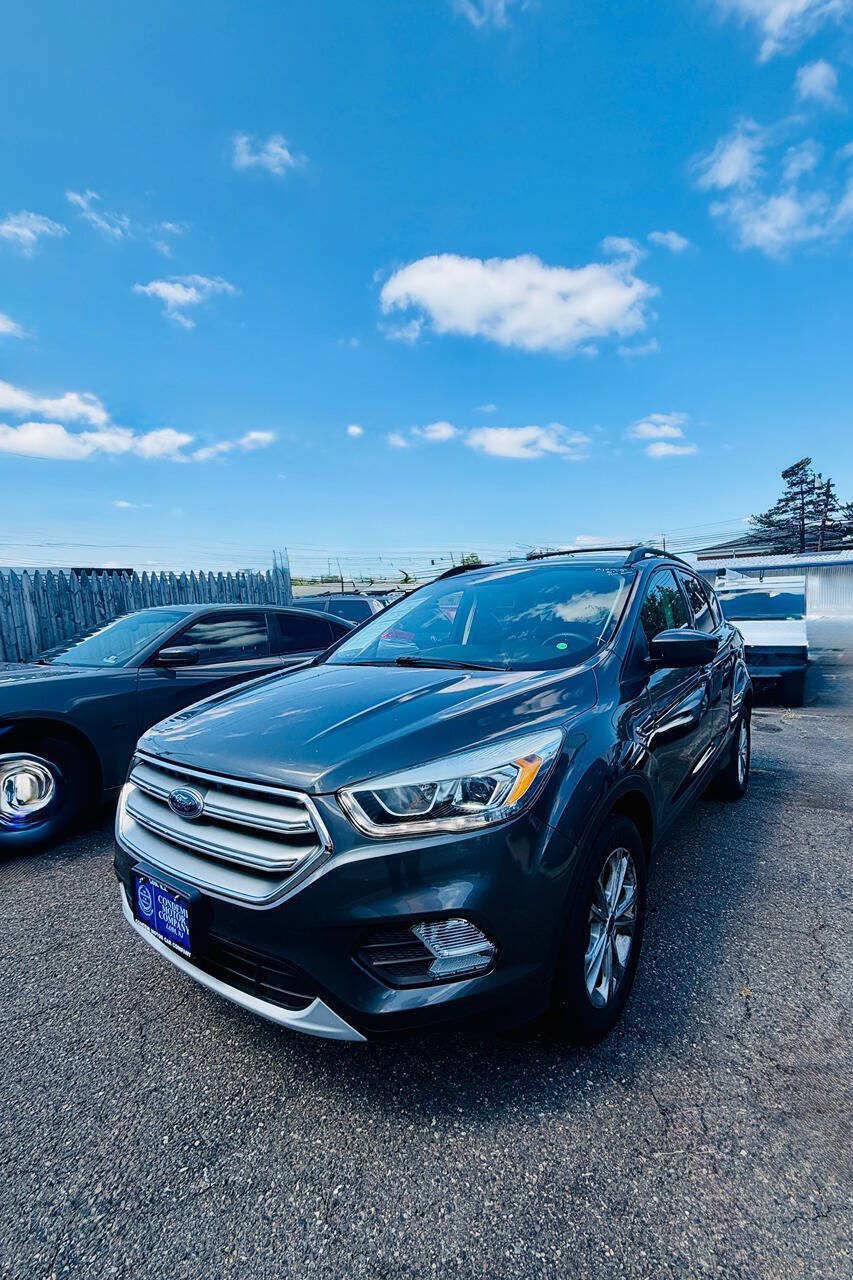 Used 2017 Ford Escape SE w/ Equipment Group 201A AWD/4WD image 4