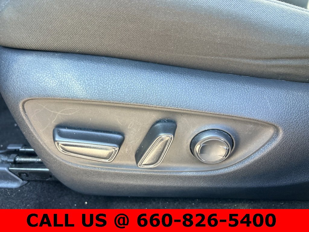 Used 2025 Toyota RAV4 XLE image 15