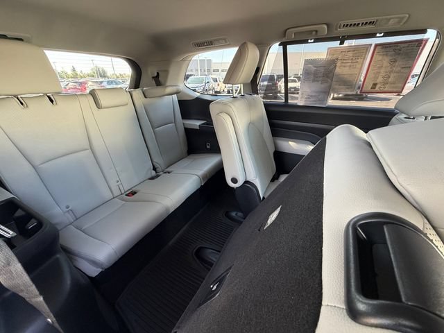 Used 2024 Toyota Grand Highlander AWD image 18