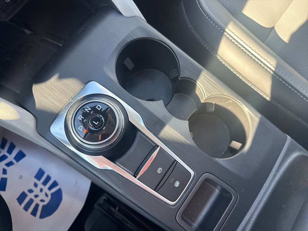 Used 2024 Ford Escape Platinum image 41