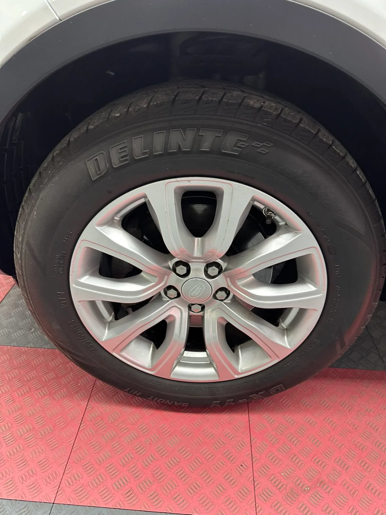 Used 2019 Land Rover Range Rover Evoque SE AWD/4WD image 37
