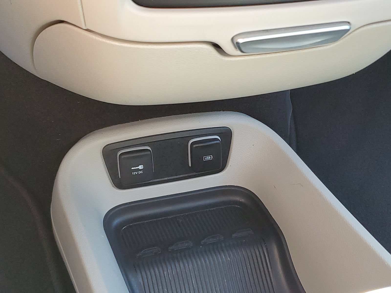 Used 2019 Chrysler Pacifica Limited FWD image 33