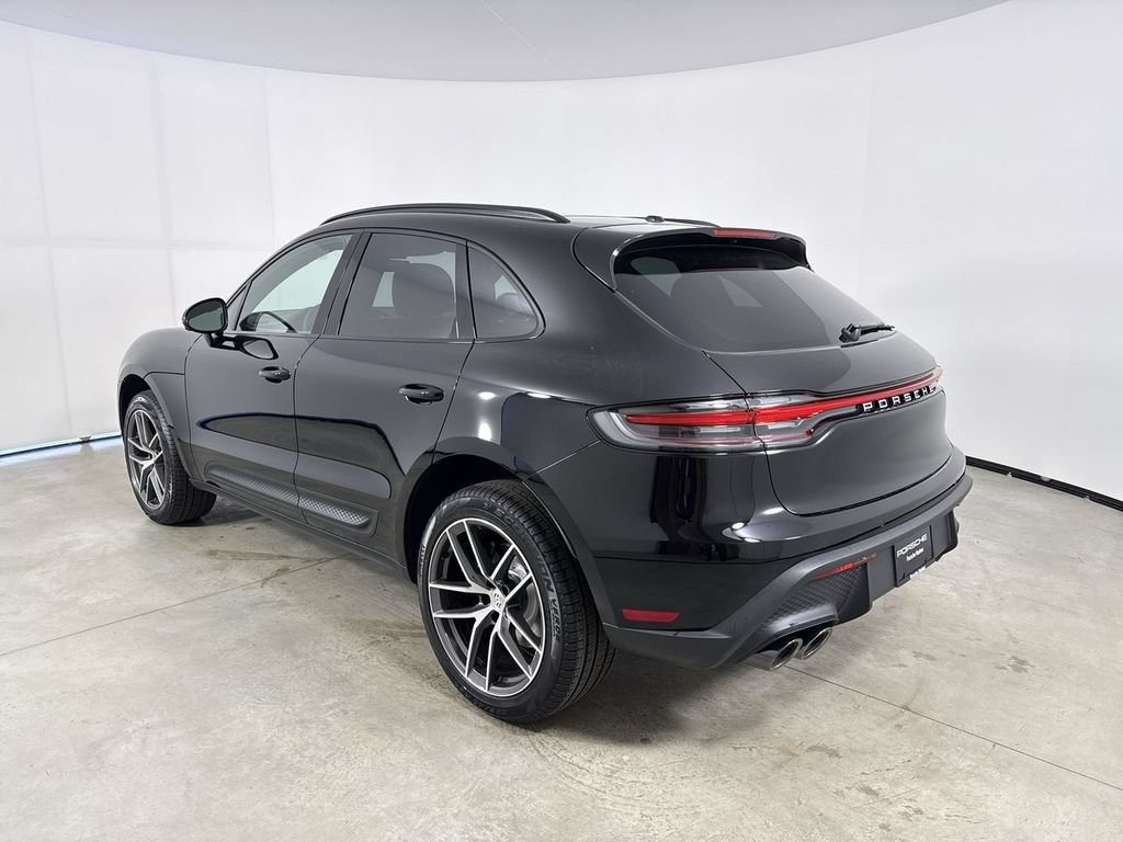 New 2026 Porsche Macan AWD/4WD image 3