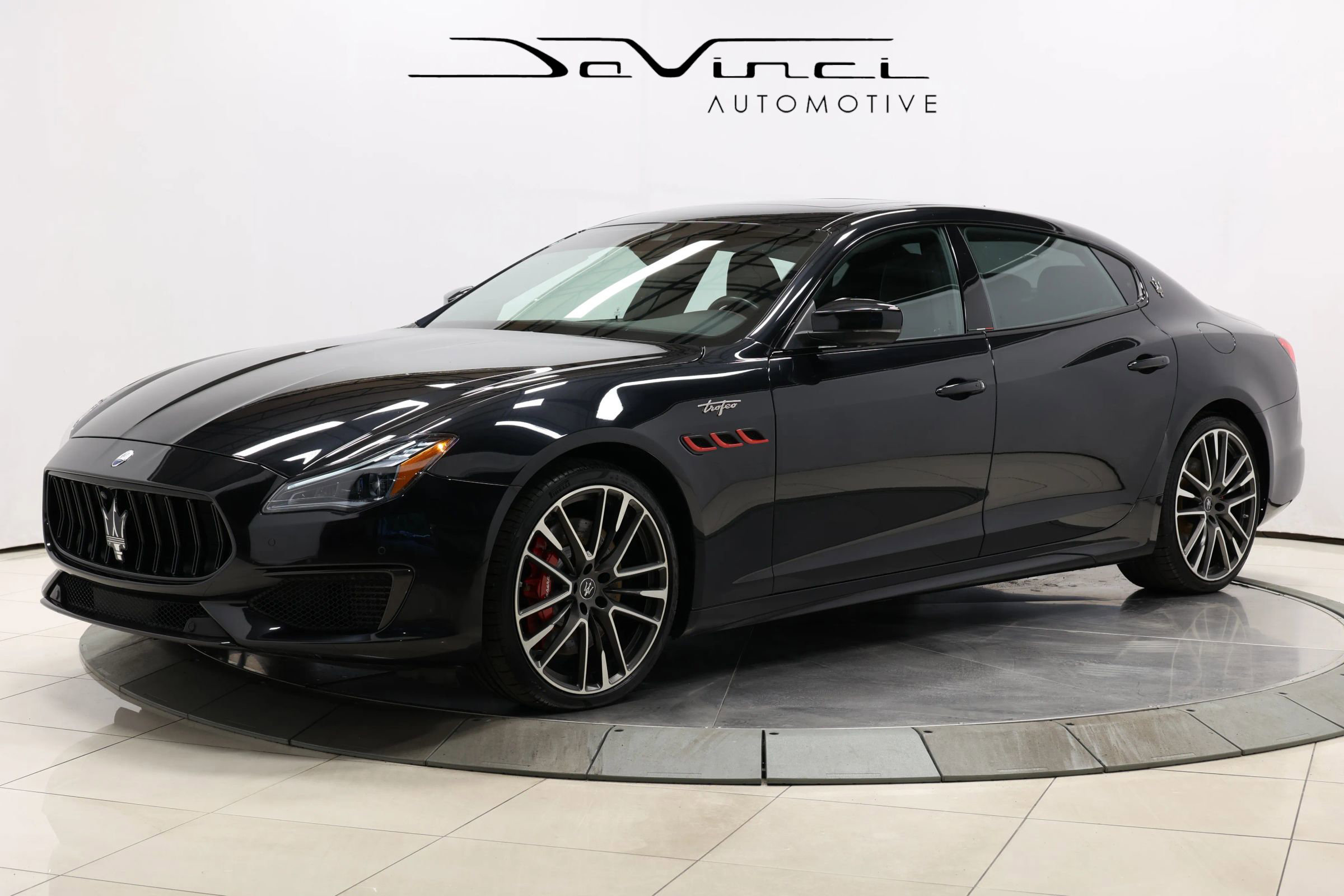 Used 2022 Maserati Quattroporte Trofeo image 1