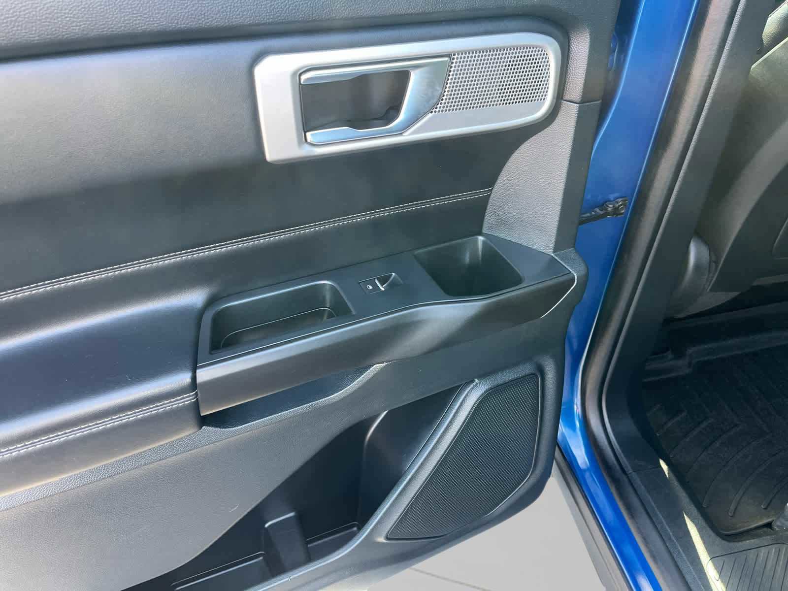 Used 2020 Ford Explorer Limited image 16