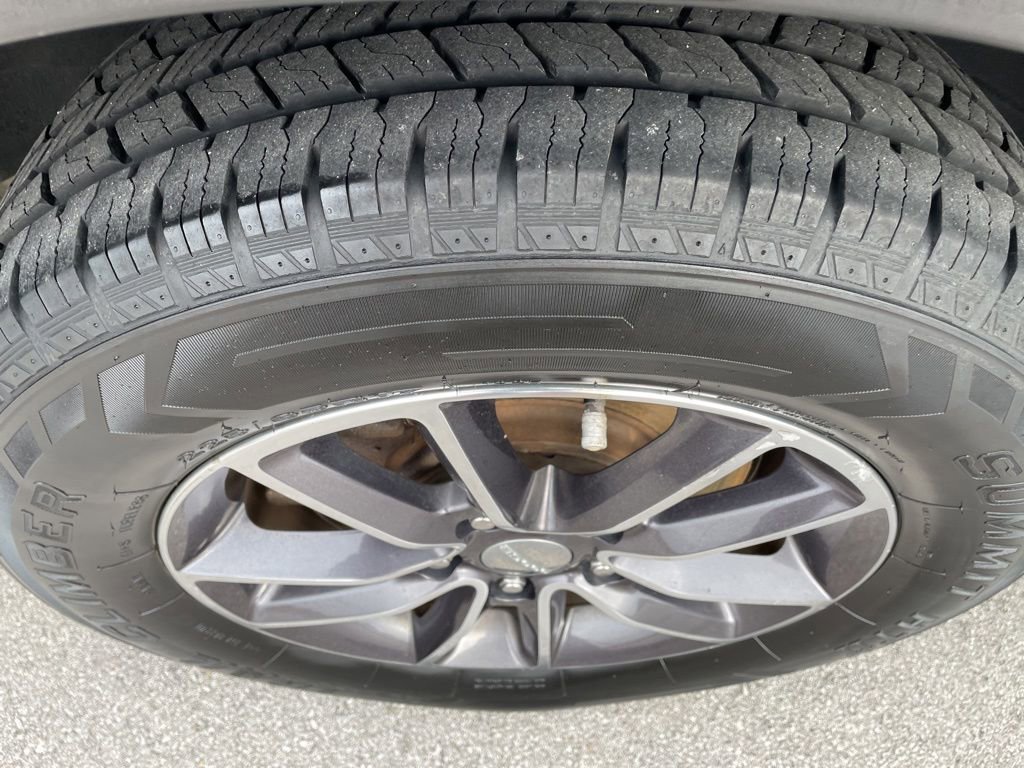 Used 2017 Dodge Grand Caravan SXT image 26