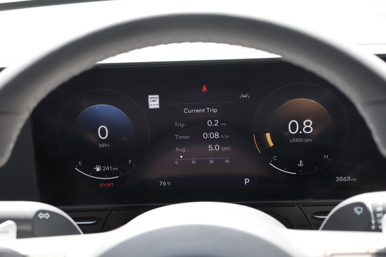 Used 2025 Hyundai Kona SEL FWD image 19