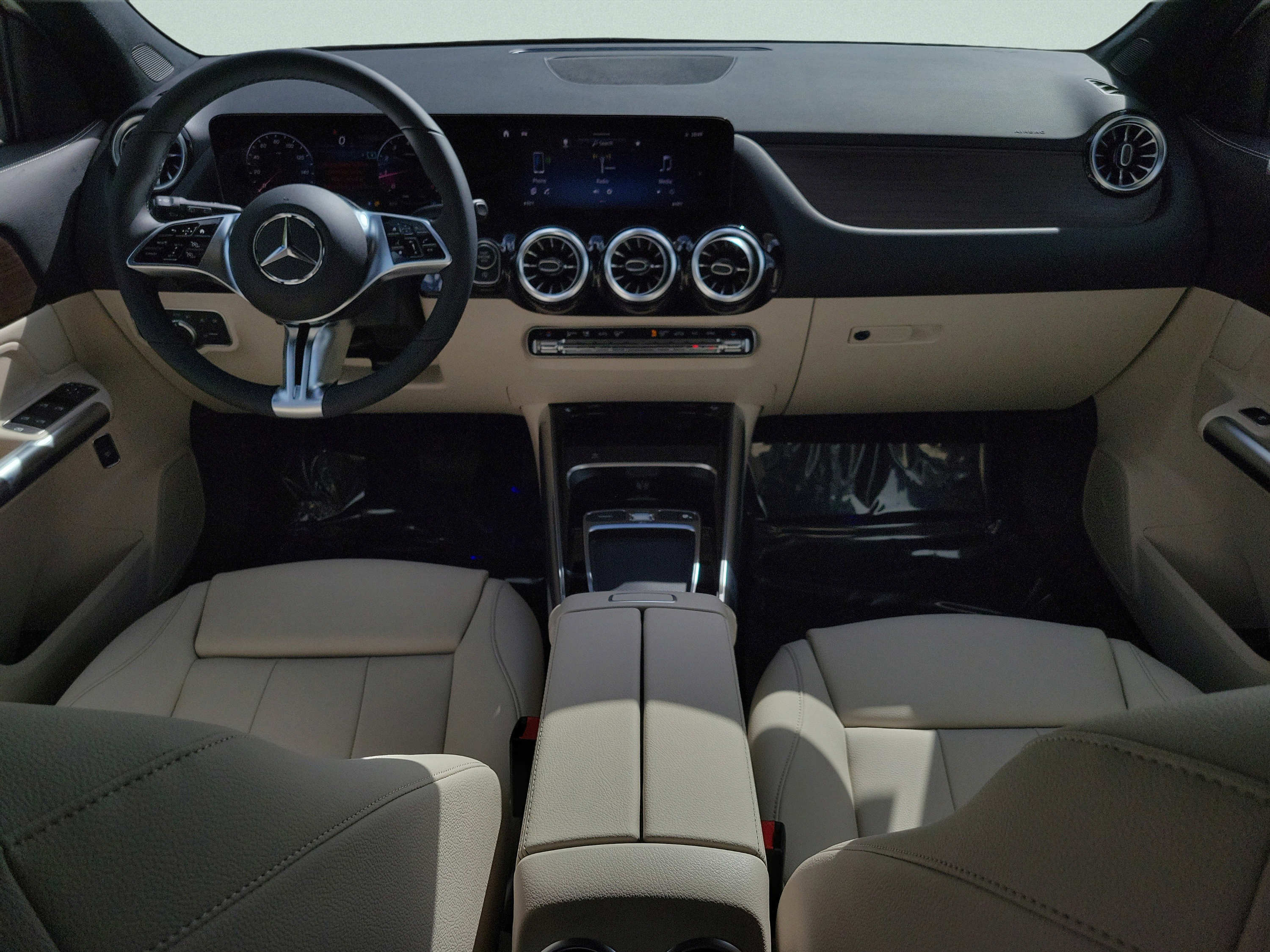 Used 2026 Mercedes-Benz GLA 250 image 10