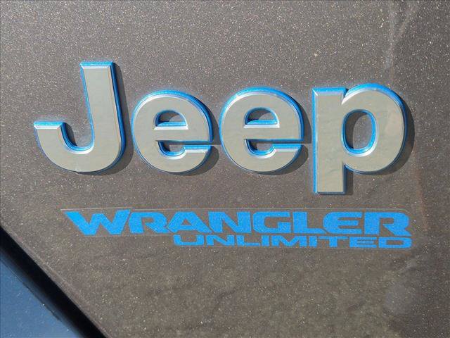 Used 2021 Jeep Wrangler Unlimited Sahara w/ Cold Weather Group AWD/4WD image 11