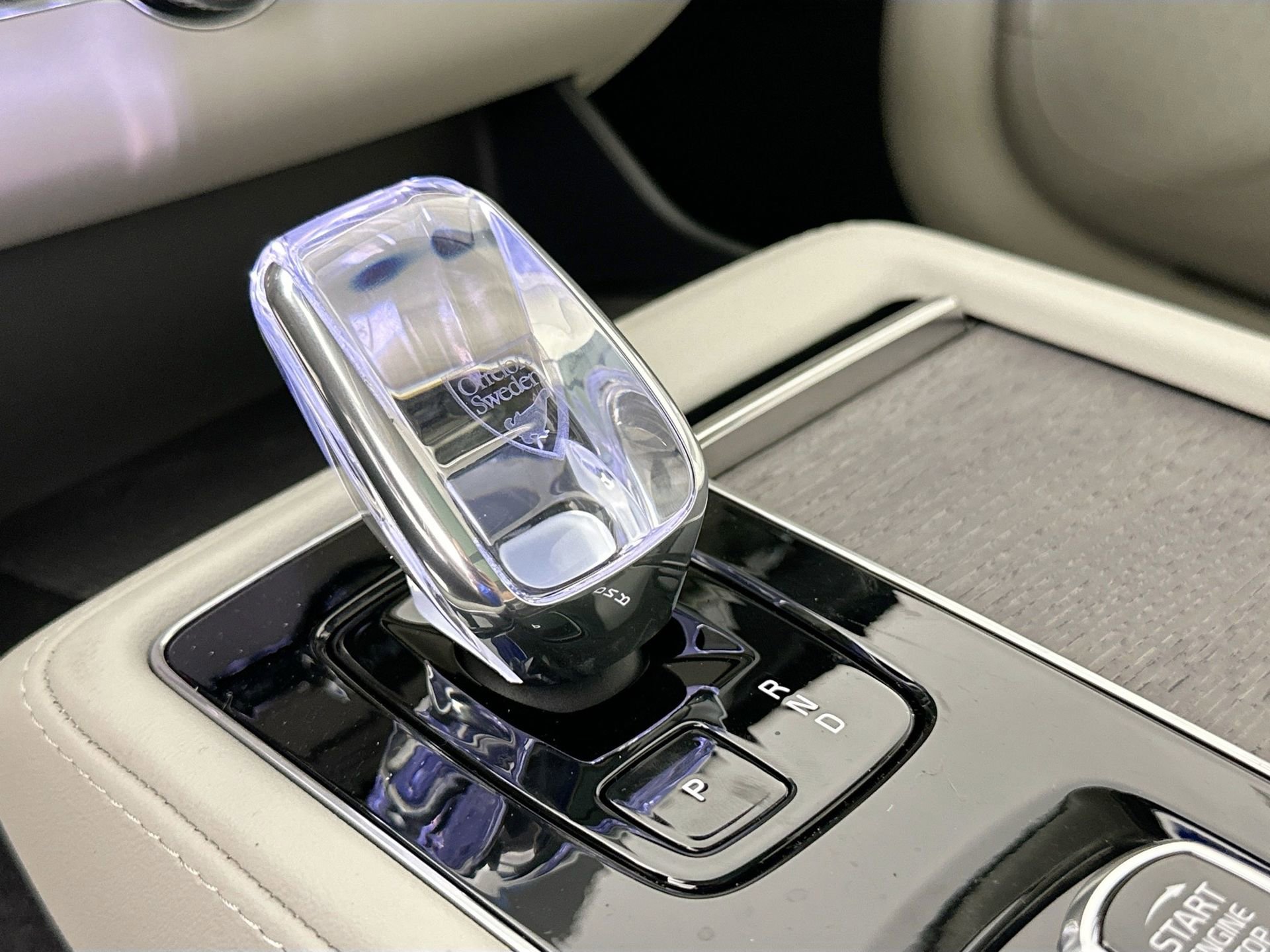 New 2026 Volvo XC90 T8 Ultra w/ Protection Package Premier image 17