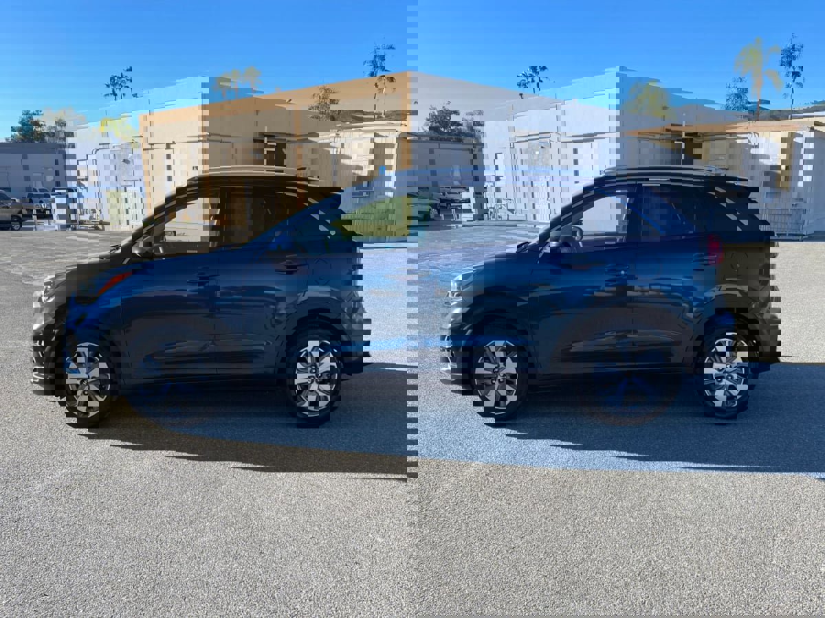 Used 2020 Kia Niro LX image 9