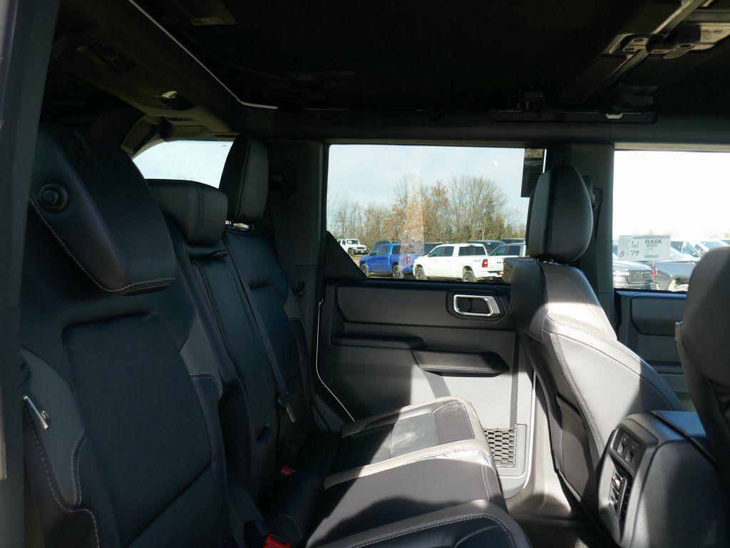 New 2025 Ford Bronco Outer Banks image 12