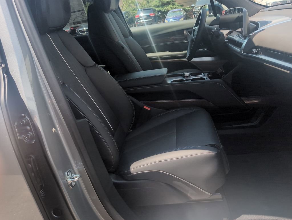 New 2026 Cadillac Vistiq Sport image 18