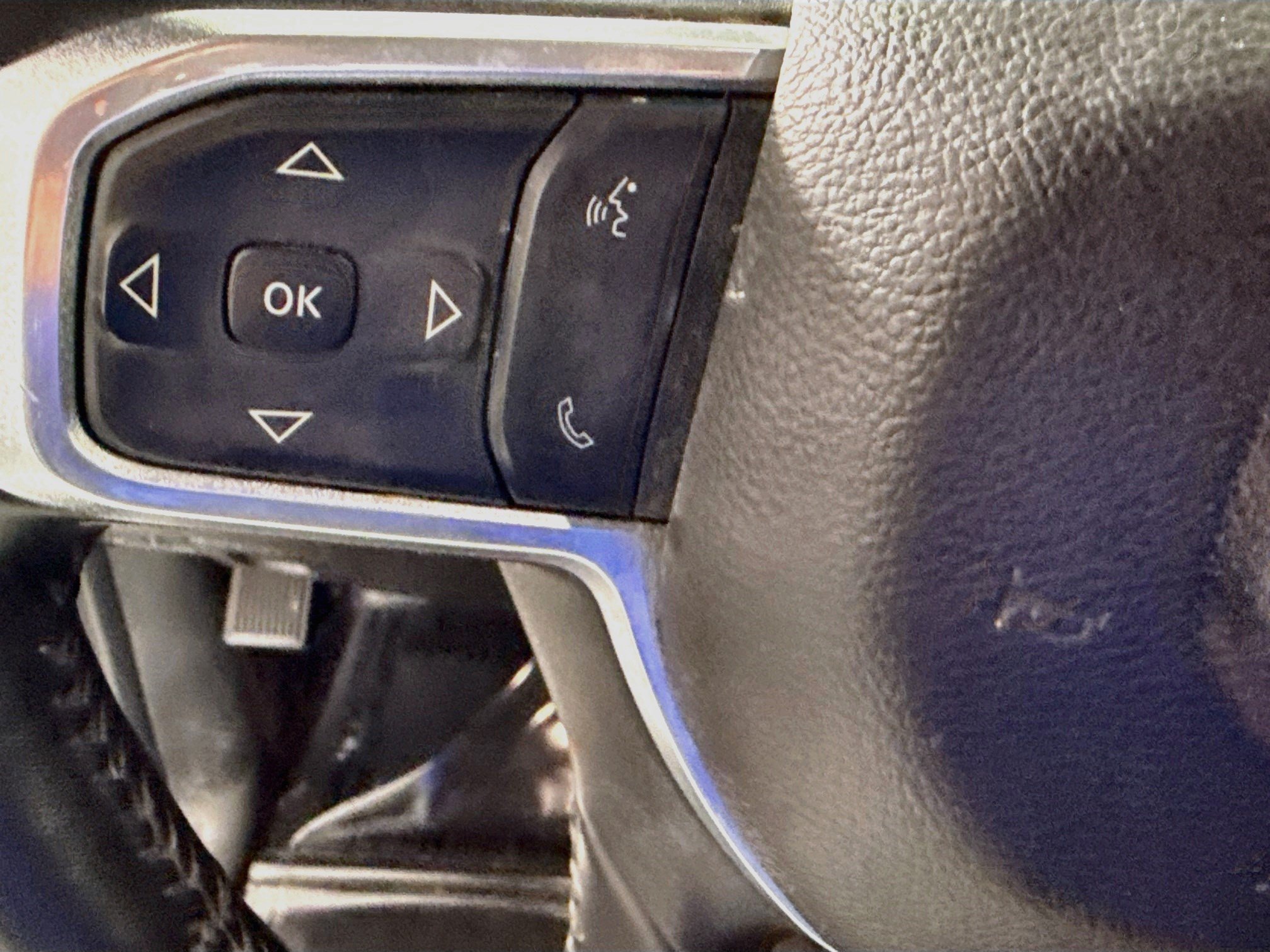 Used 2024 RAM 2500 Laramie AWD/4WD image 14