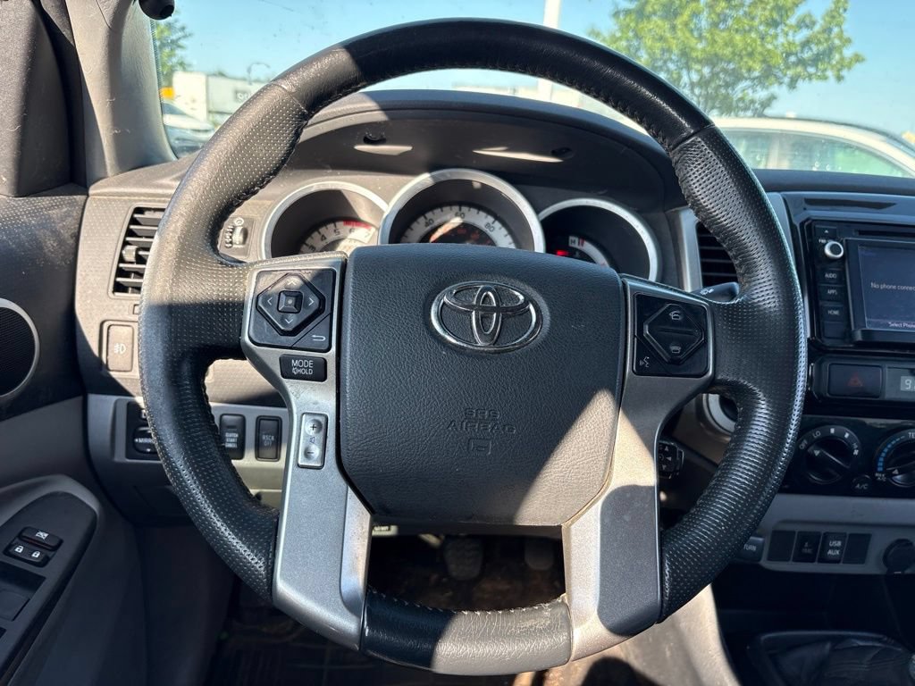 Used 2014 Toyota Tacoma 4x4 Double Cab w/ TRD Off-Road Package image 21