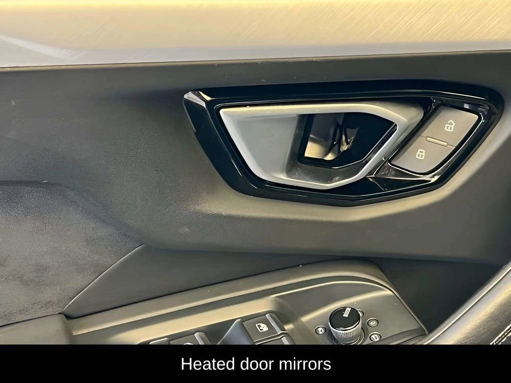 Used 2021 Lamborghini Urus AWD/4WD image 36