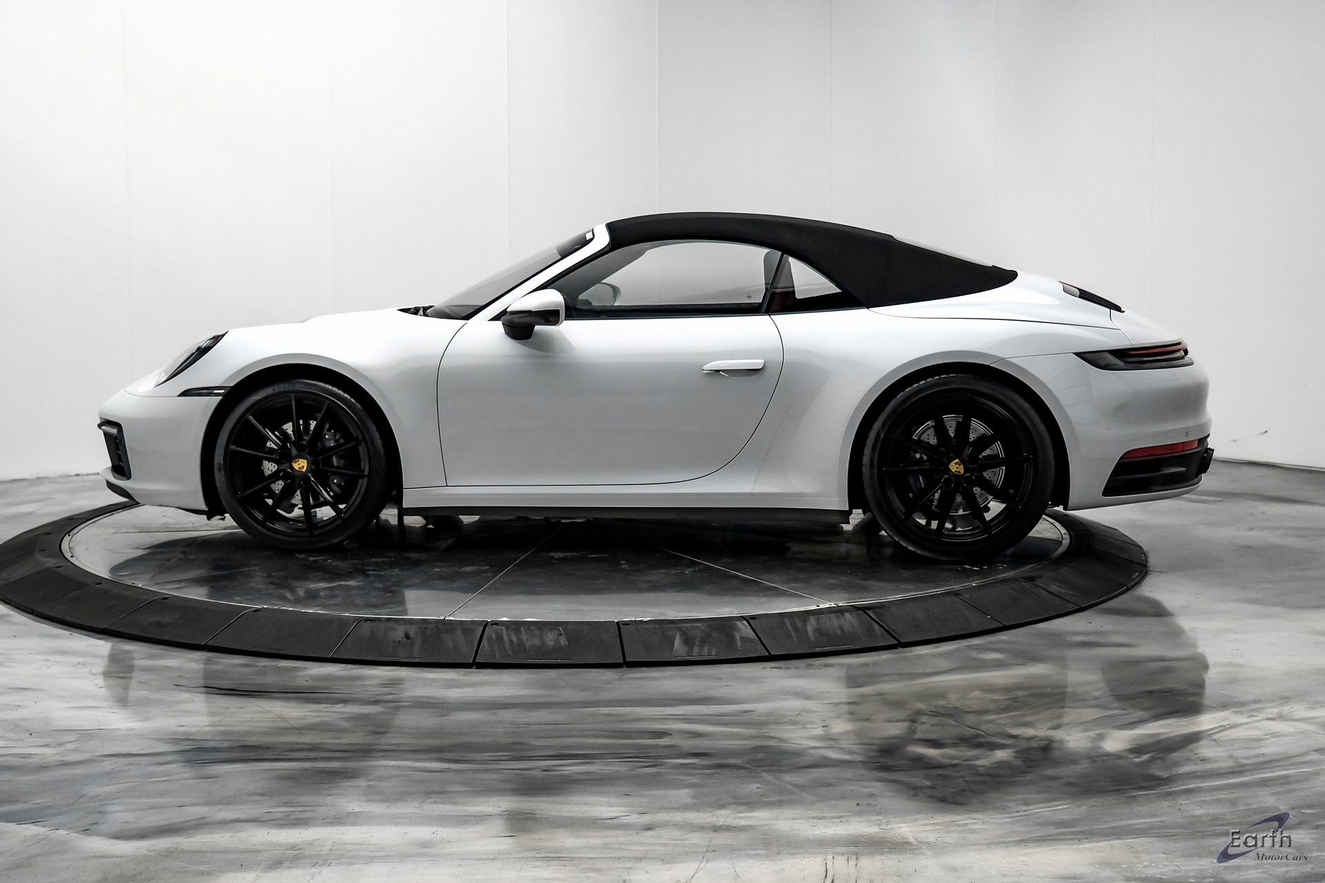 Used 2021 Porsche 911 Carrera 4 image 7