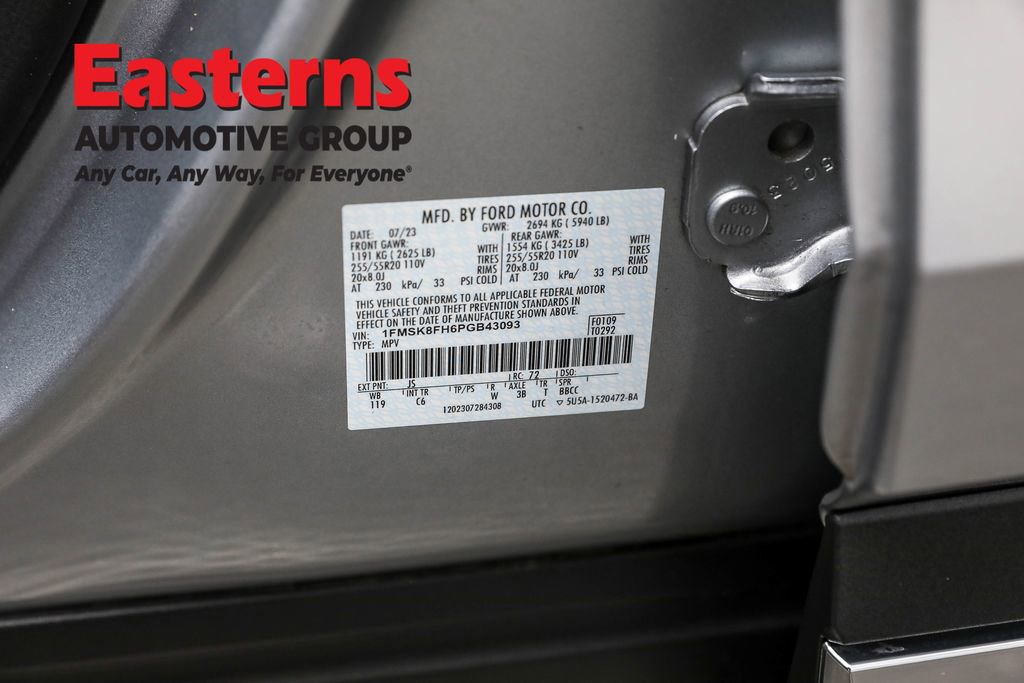 Used 2023 Ford Explorer Limited w/ Equipment Group 301A image 35