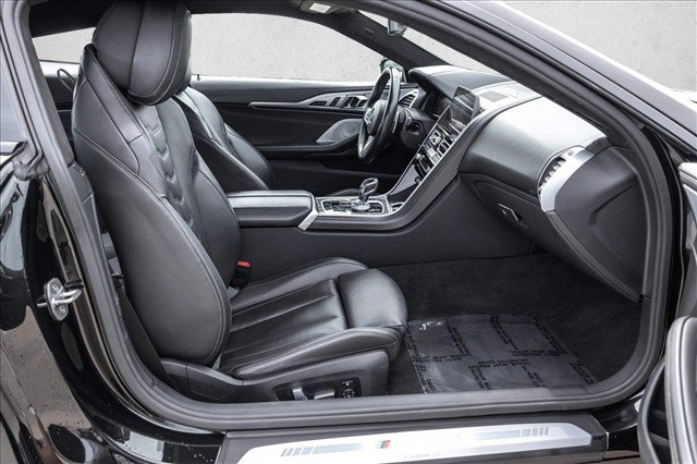 Used 2019 BMW M850i xDrive Coupe w/ M Carbon Exterior Package AWD/4WD image 23