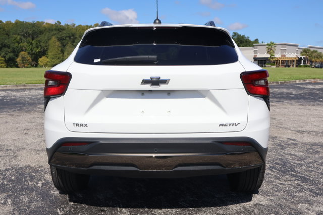 Used 2025 Chevrolet Trax ACTIV w/ Sunroof Package FWD image 7