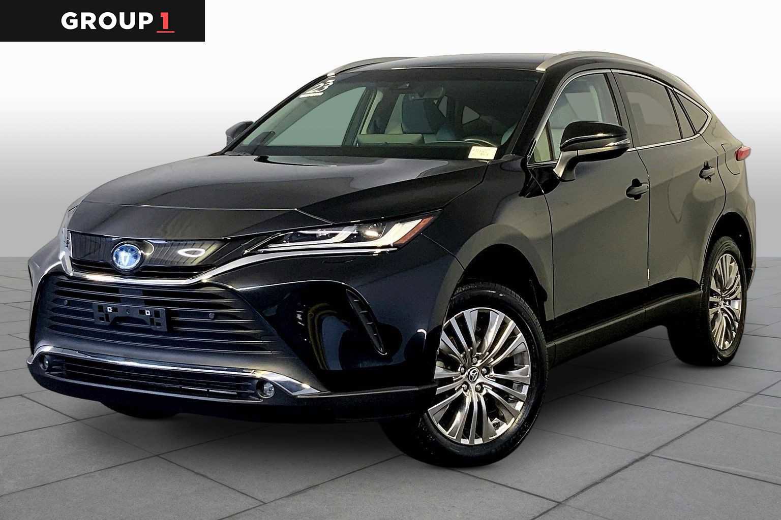 Used 2023 Toyota Venza XLE image 1