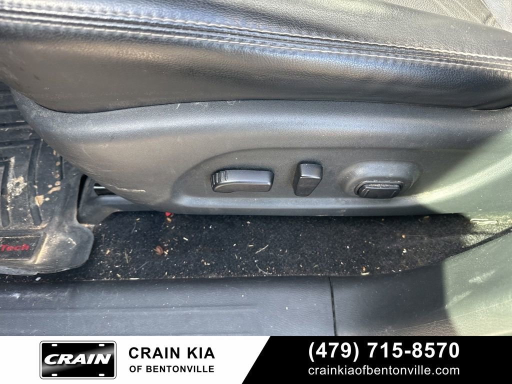Used 2017 Nissan Pathfinder SL AWD/4WD image 13