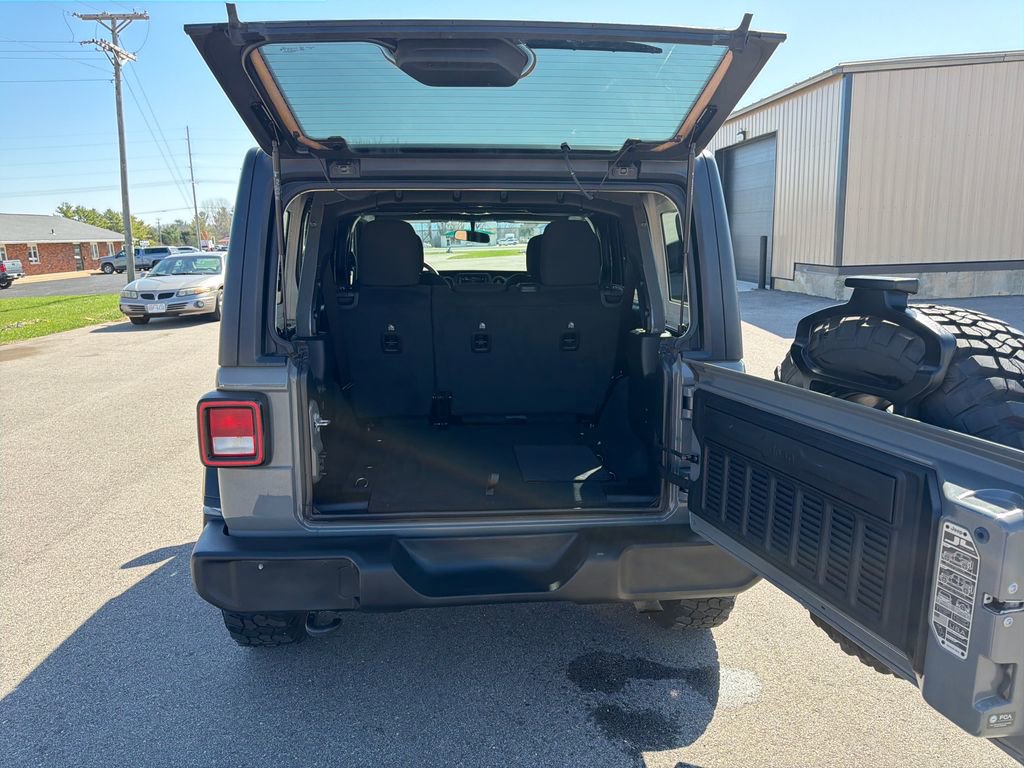 Used 2022 Jeep Wrangler Unlimited Sport AWD/4WD image 22