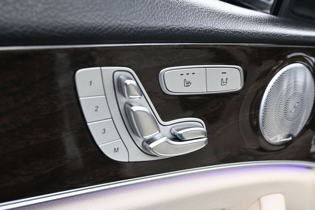 Used 2019 Mercedes-Benz E 300 image 13
