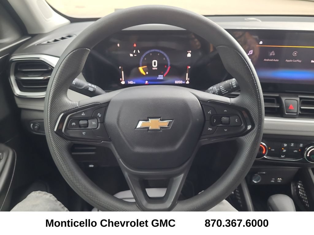 Used 2025 Chevrolet TrailBlazer LS w/ LS Convenience Package FWD image 16